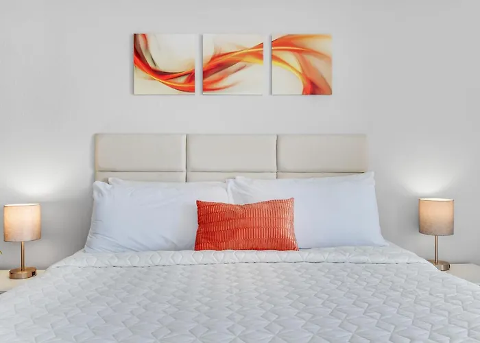 Beachfront Romantic Studio Escape W Perfect View 1212